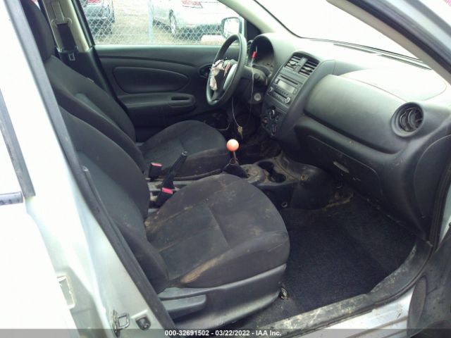 Photo 4 VIN: 3N1CN7AP4JL803100 - NISSAN VERSA SEDAN 