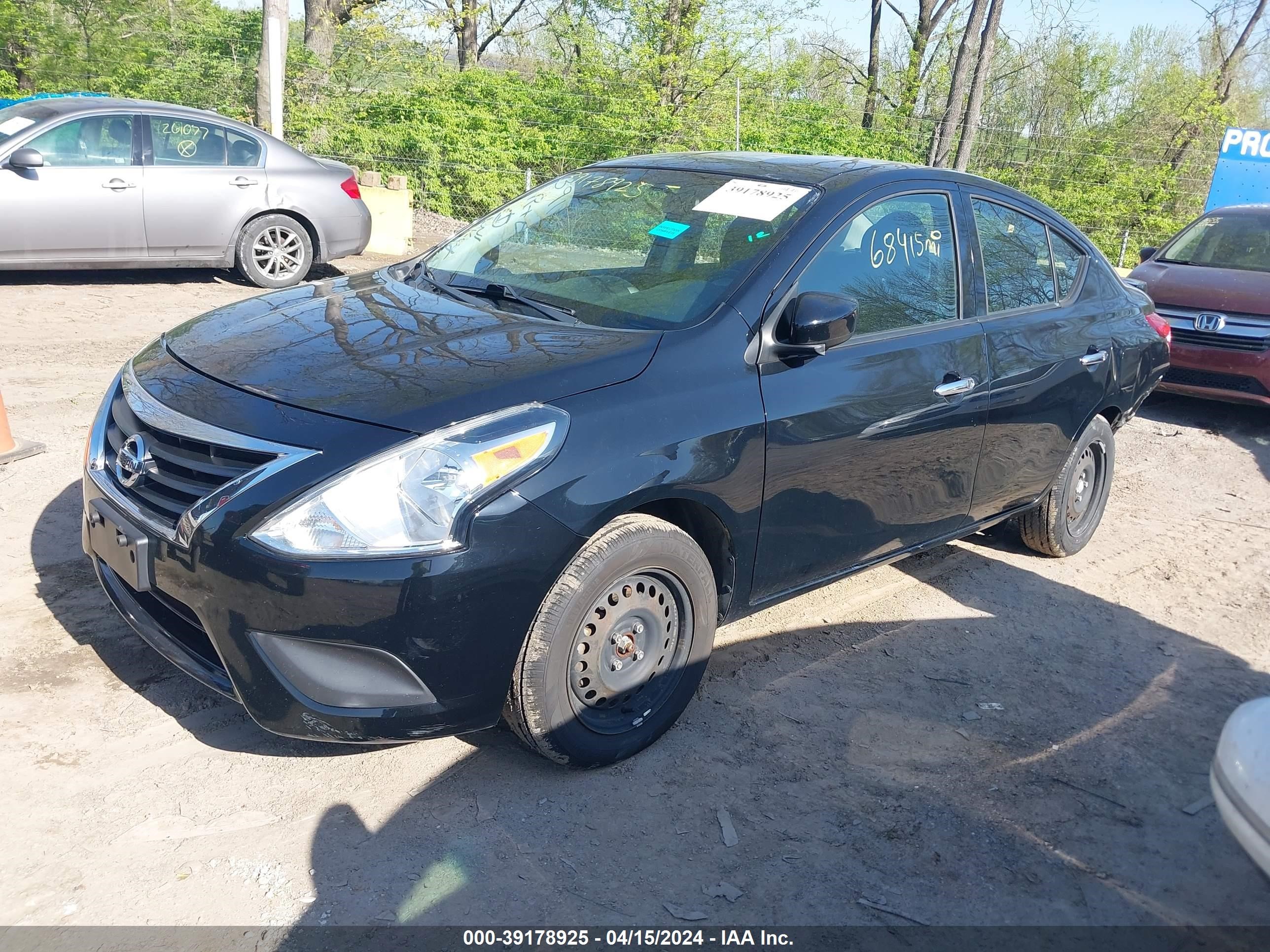 Photo 1 VIN: 3N1CN7AP4JL803713 - NISSAN VERSA 