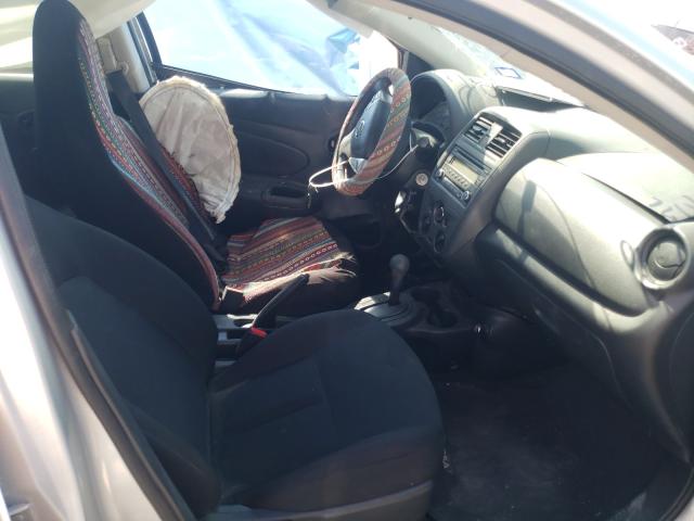 Photo 4 VIN: 3N1CN7AP4JL805039 - NISSAN VERSA S 