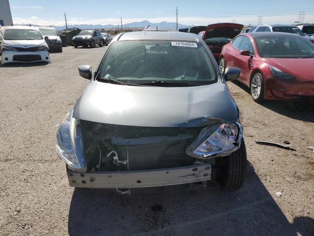 Photo 4 VIN: 3N1CN7AP4JL813089 - NISSAN VERSA S 