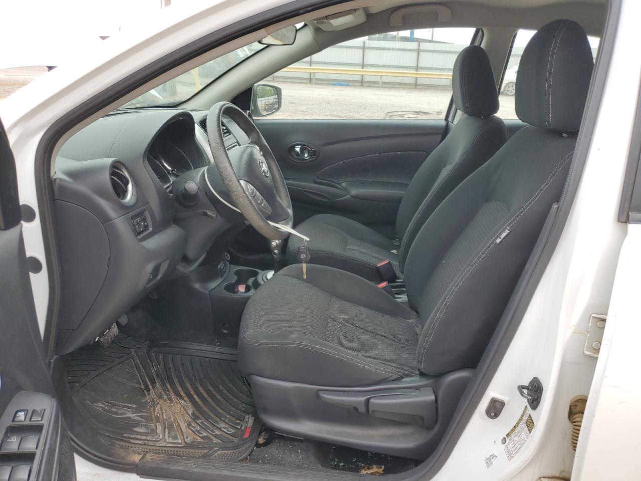 Photo 6 VIN: 3N1CN7AP4JL822617 - NISSAN VERSA 