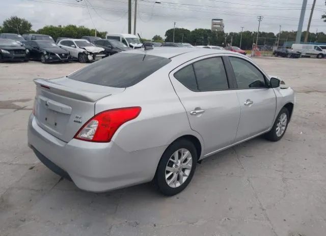 Photo 3 VIN: 3N1CN7AP4JL825453 - NISSAN VERSA 