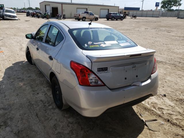 Photo 2 VIN: 3N1CN7AP4JL830622 - NISSAN VERSA S 