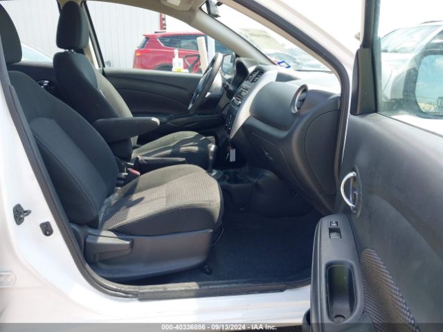 Photo 4 VIN: 3N1CN7AP4JL852300 - NISSAN VERSA 