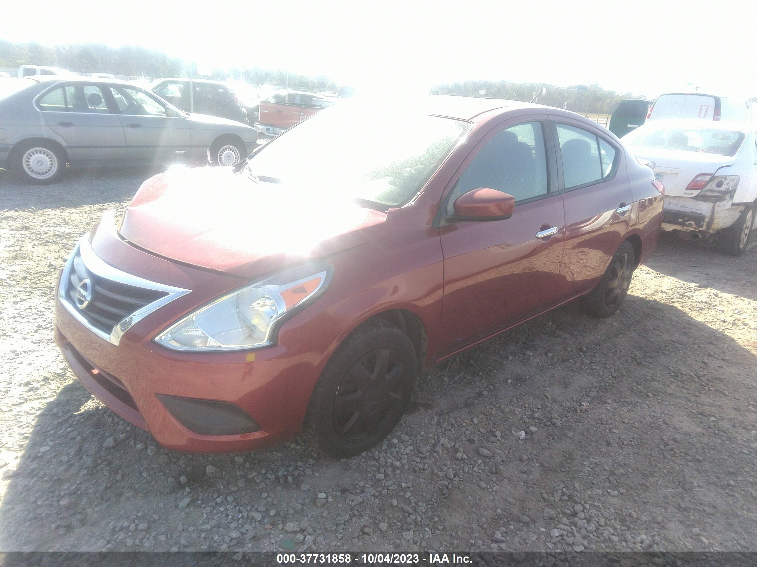 Photo 1 VIN: 3N1CN7AP4JL873213 - NISSAN VERSA 