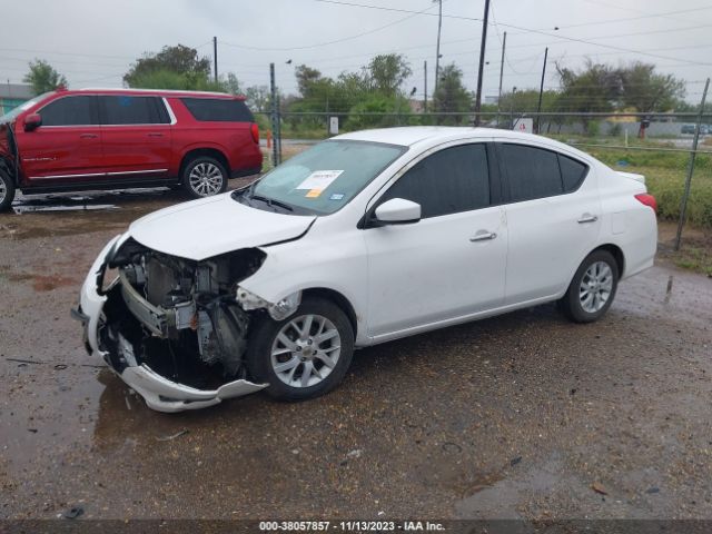 Photo 1 VIN: 3N1CN7AP4KL813353 - NISSAN VERSA 