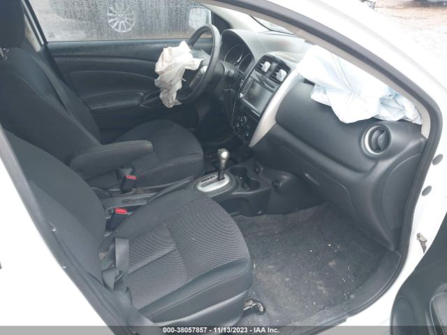 Photo 4 VIN: 3N1CN7AP4KL813353 - NISSAN VERSA 