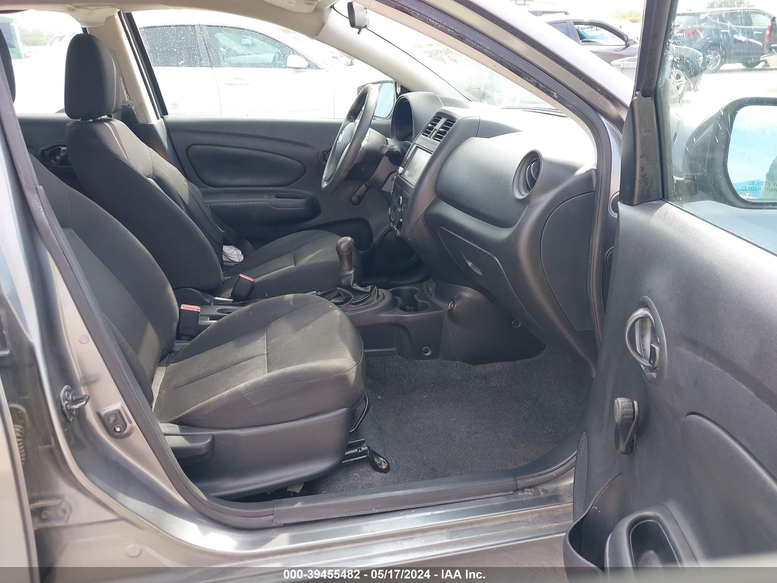 Photo 4 VIN: 3N1CN7AP4KL815569 - NISSAN VERSA 