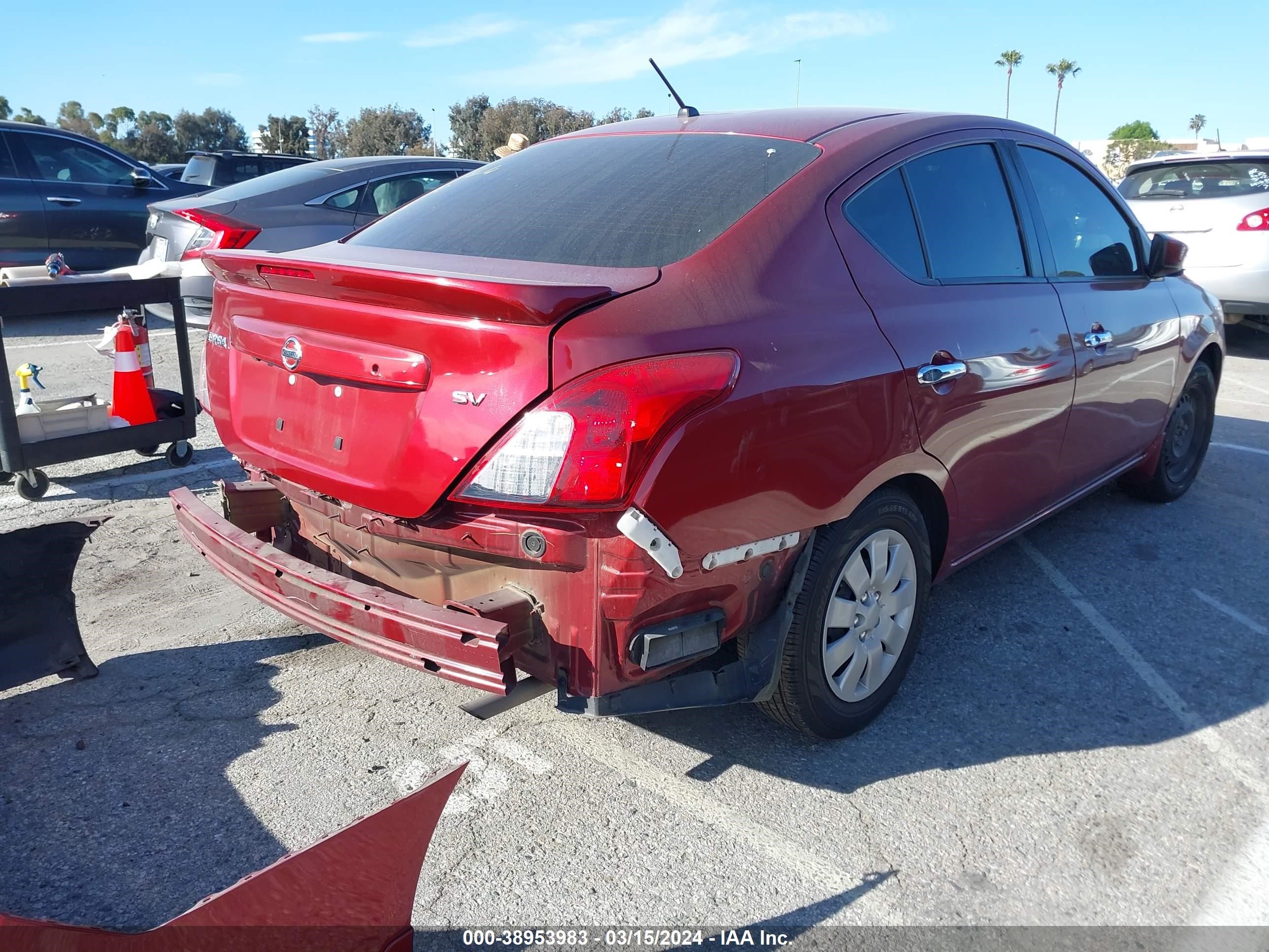 Photo 3 VIN: 3N1CN7AP4KL830153 - NISSAN VERSA 