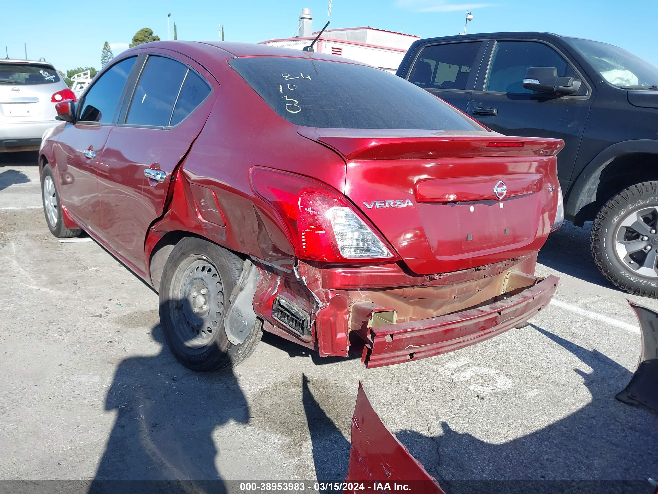 Photo 5 VIN: 3N1CN7AP4KL830153 - NISSAN VERSA 