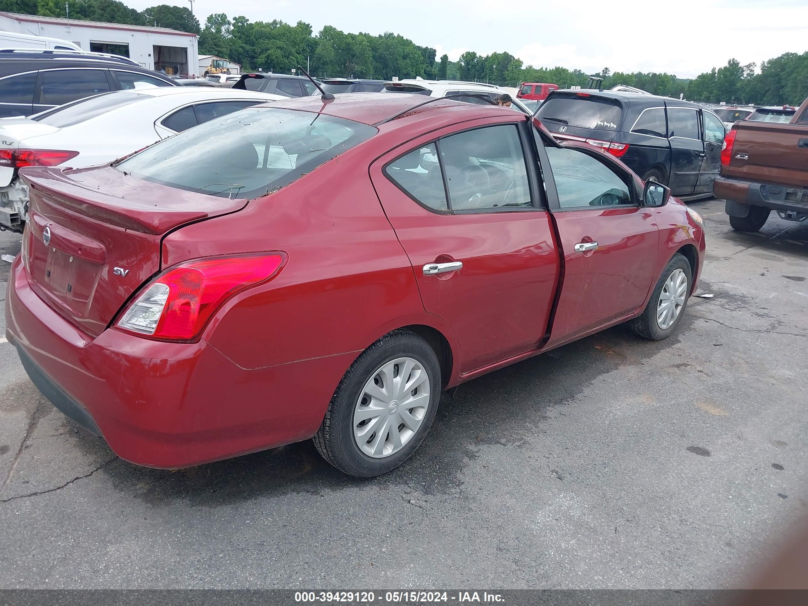 Photo 3 VIN: 3N1CN7AP4KL839077 - NISSAN VERSA 