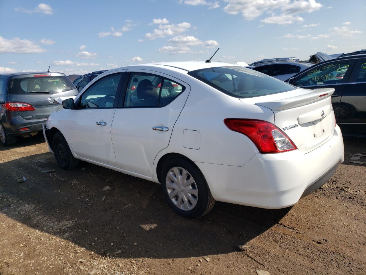 Photo 1 VIN: 3N1CN7AP4KL839662 - NISSAN VERSA 