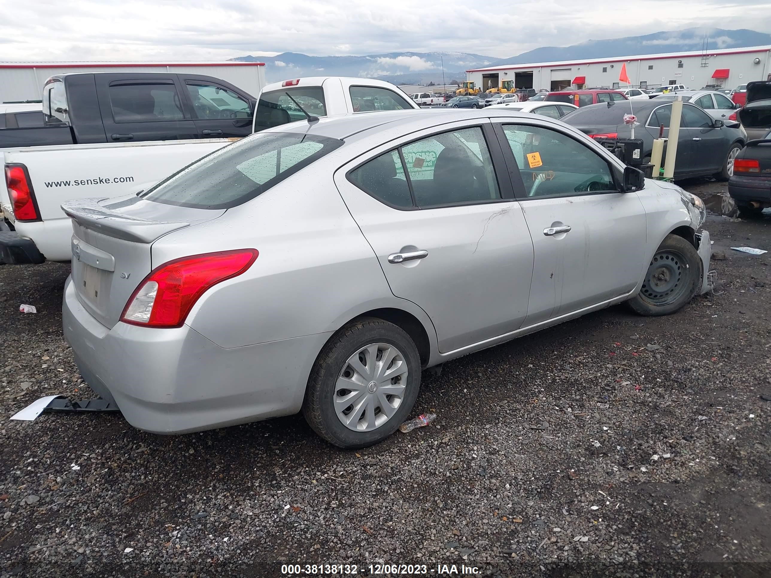 Photo 3 VIN: 3N1CN7AP4KL866103 - NISSAN VERSA 