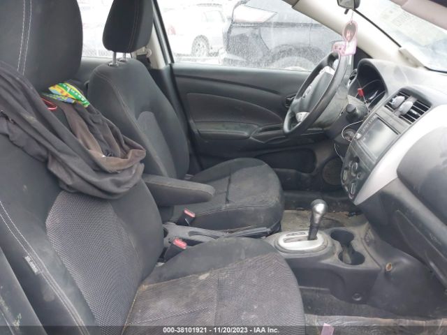 Photo 4 VIN: 3N1CN7AP4KL866540 - NISSAN VERSA 