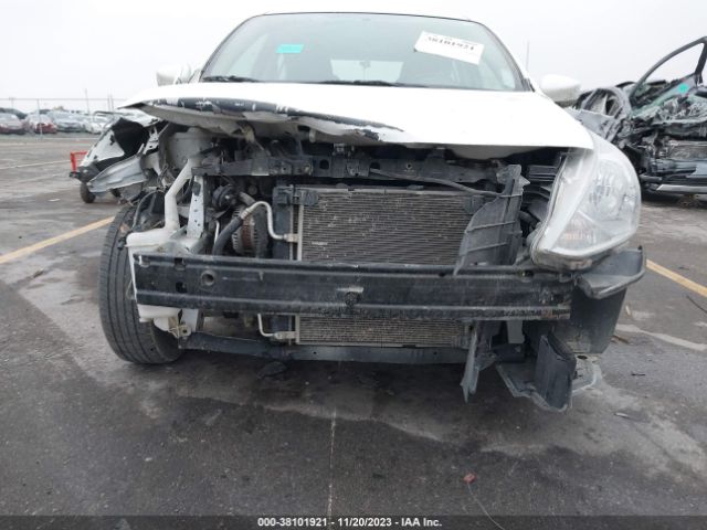 Photo 5 VIN: 3N1CN7AP4KL866540 - NISSAN VERSA 