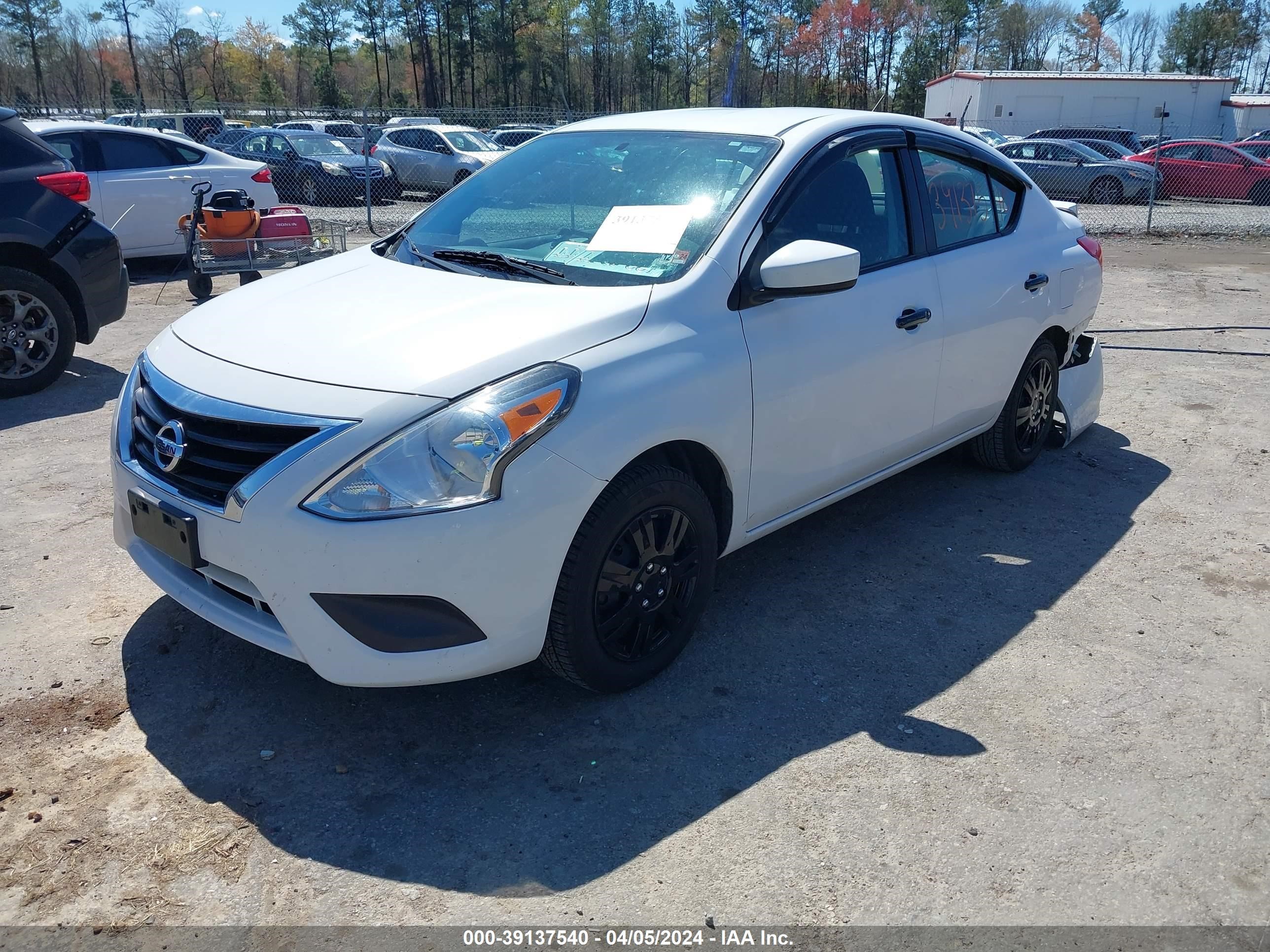 Photo 1 VIN: 3N1CN7AP4KL877666 - NISSAN VERSA 