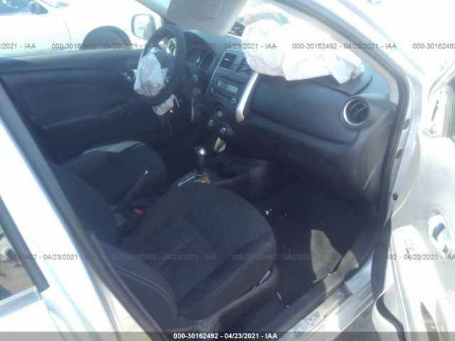 Photo 4 VIN: 3N1CN7AP5EL819201 - NISSAN VERSA 