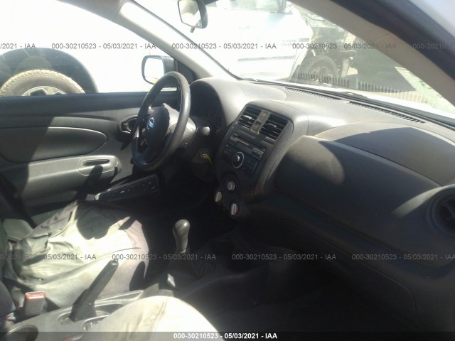 Photo 4 VIN: 3N1CN7AP5EL843336 - NISSAN VERSA 