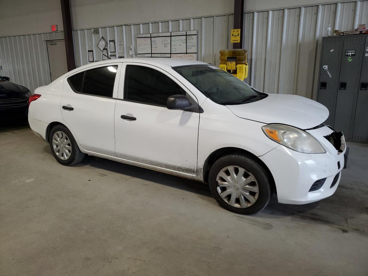 Photo 3 VIN: 3N1CN7AP5EL868009 - NISSAN VERSA 