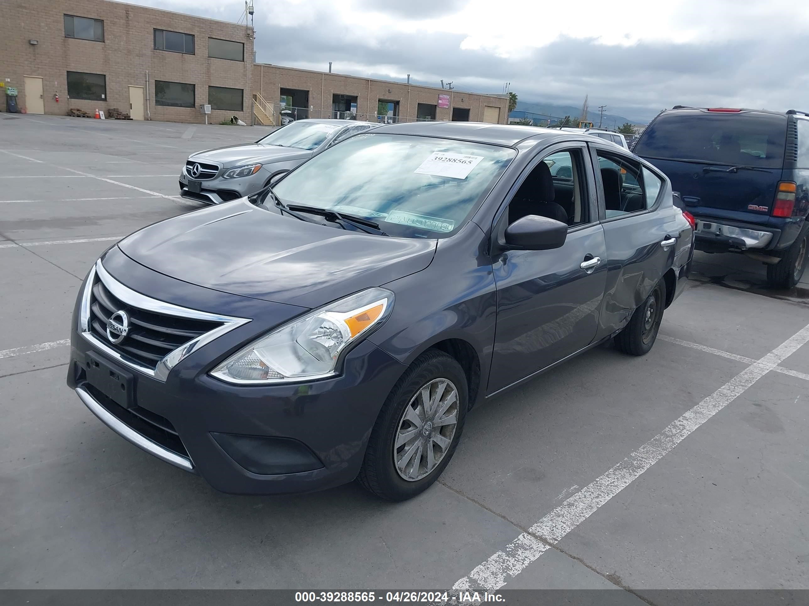 Photo 1 VIN: 3N1CN7AP5FL910678 - NISSAN VERSA 