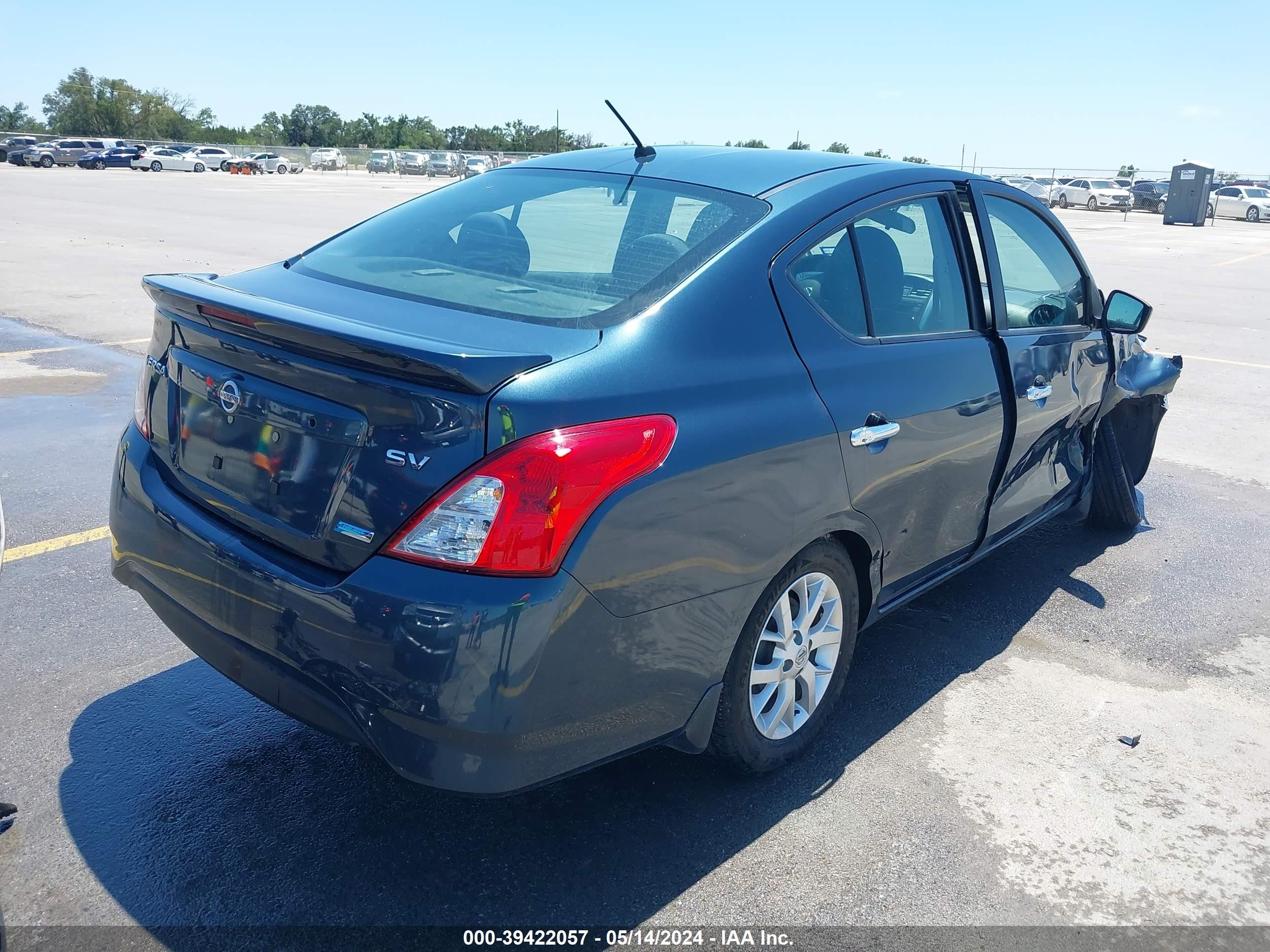 Photo 3 VIN: 3N1CN7AP5FL936035 - NISSAN VERSA 