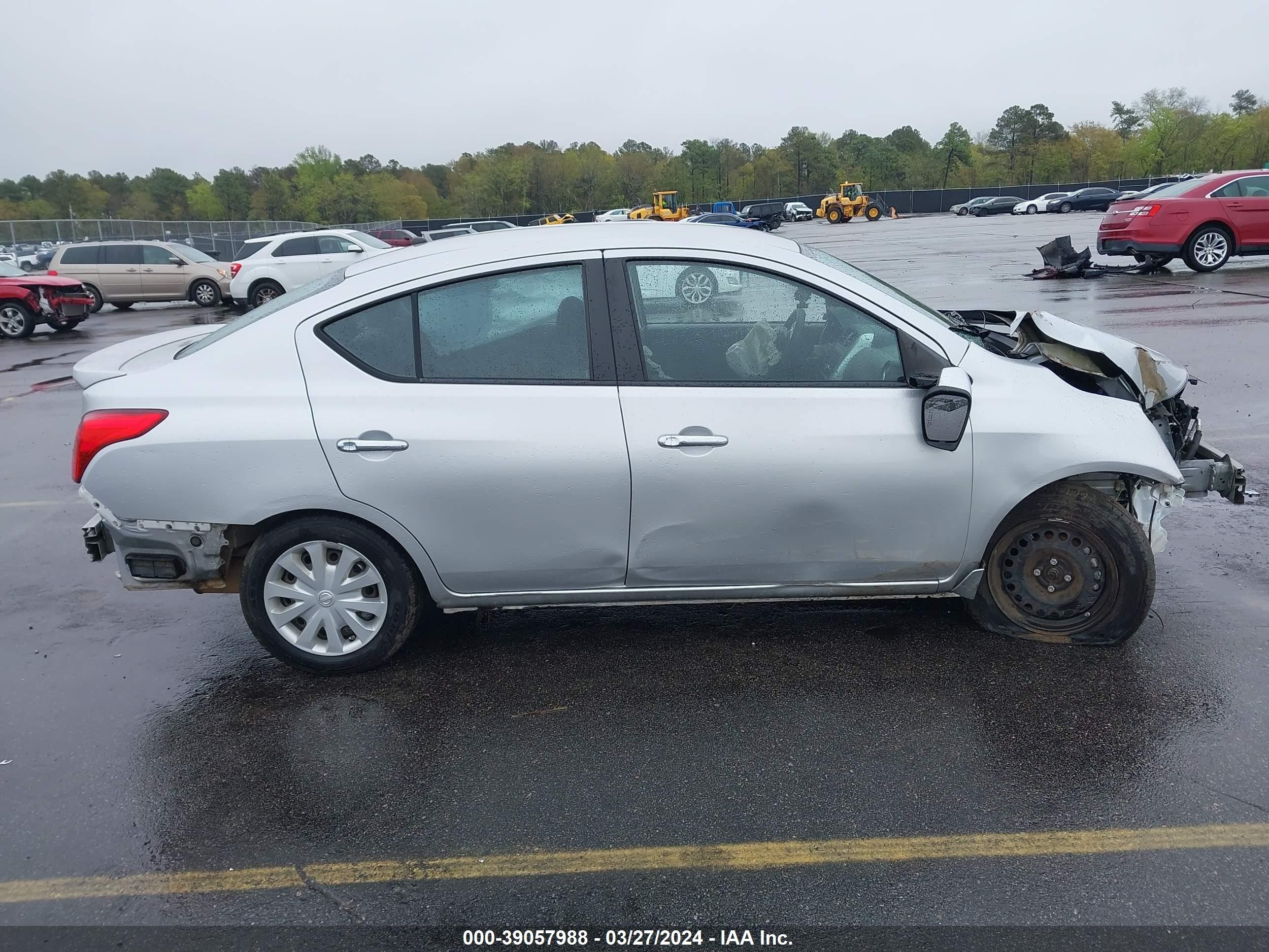 Photo 13 VIN: 3N1CN7AP5FL959105 - NISSAN VERSA 