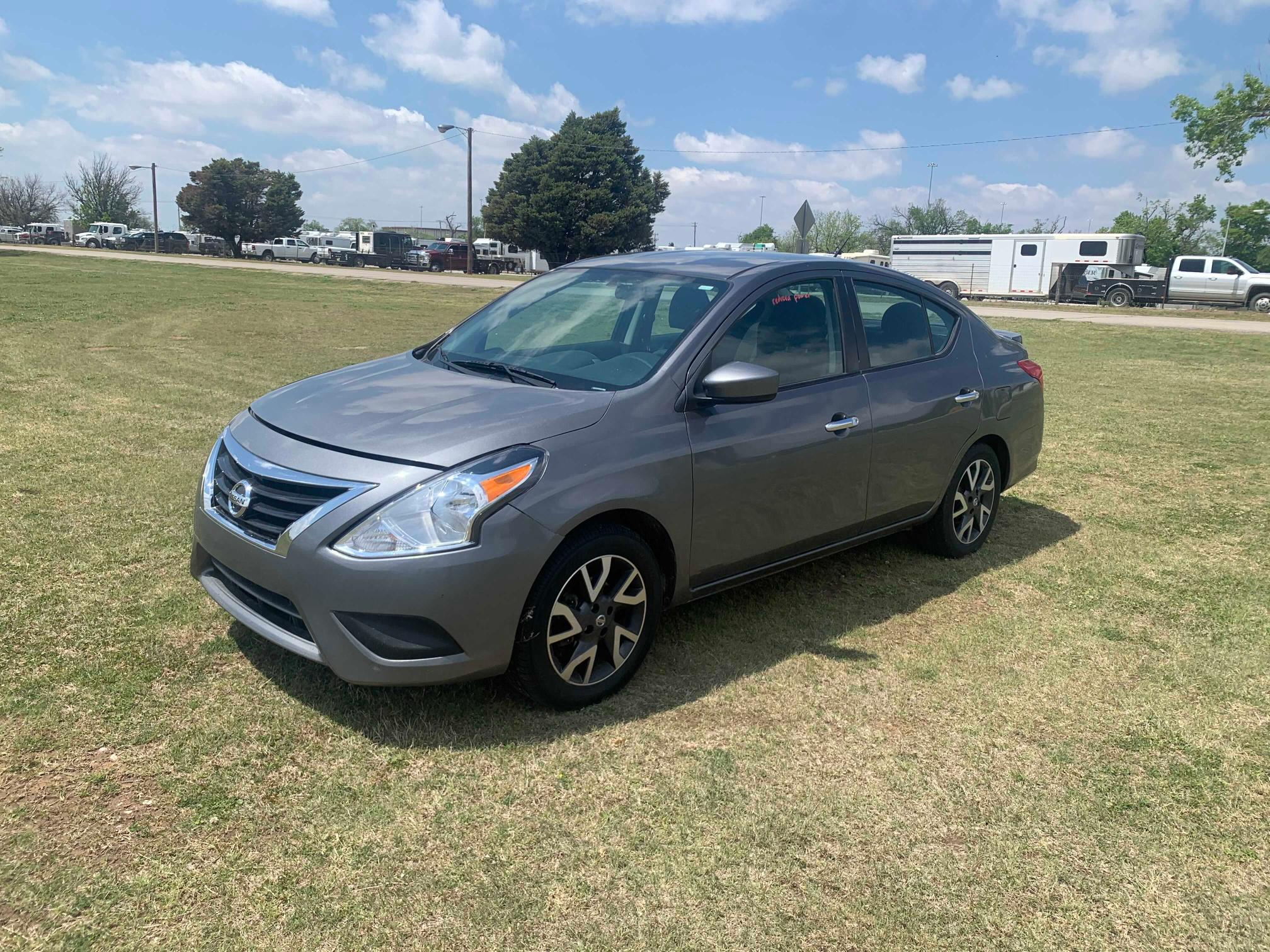 Photo 1 VIN: 3N1CN7AP5GL818858 - NISSAN VERSA S 