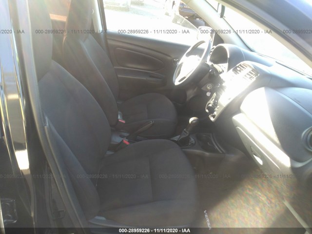 Photo 4 VIN: 3N1CN7AP5GL897299 - NISSAN VERSA 