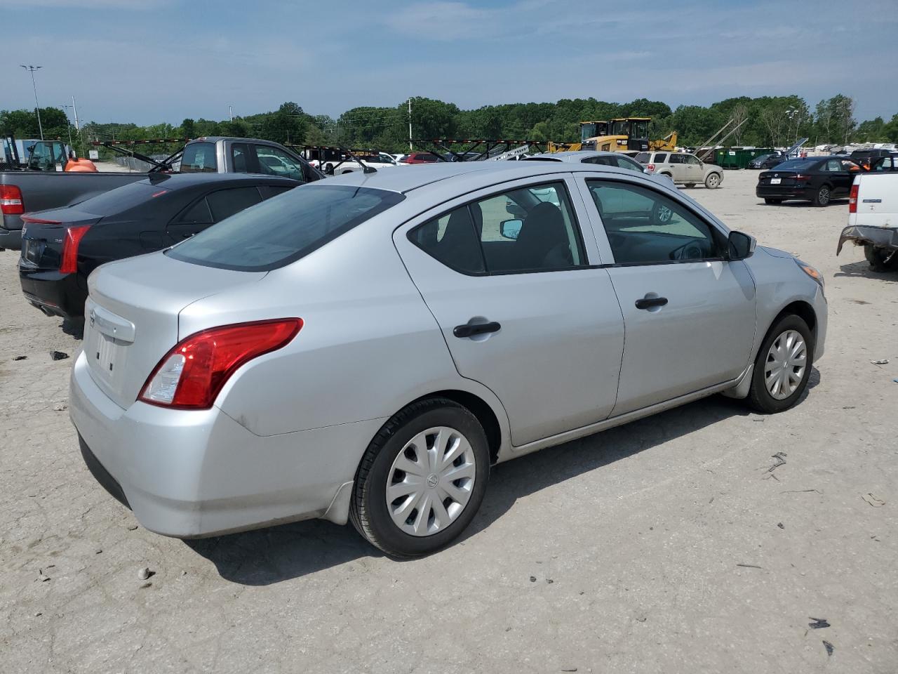 Photo 2 VIN: 3N1CN7AP5GL906910 - NISSAN VERSA 