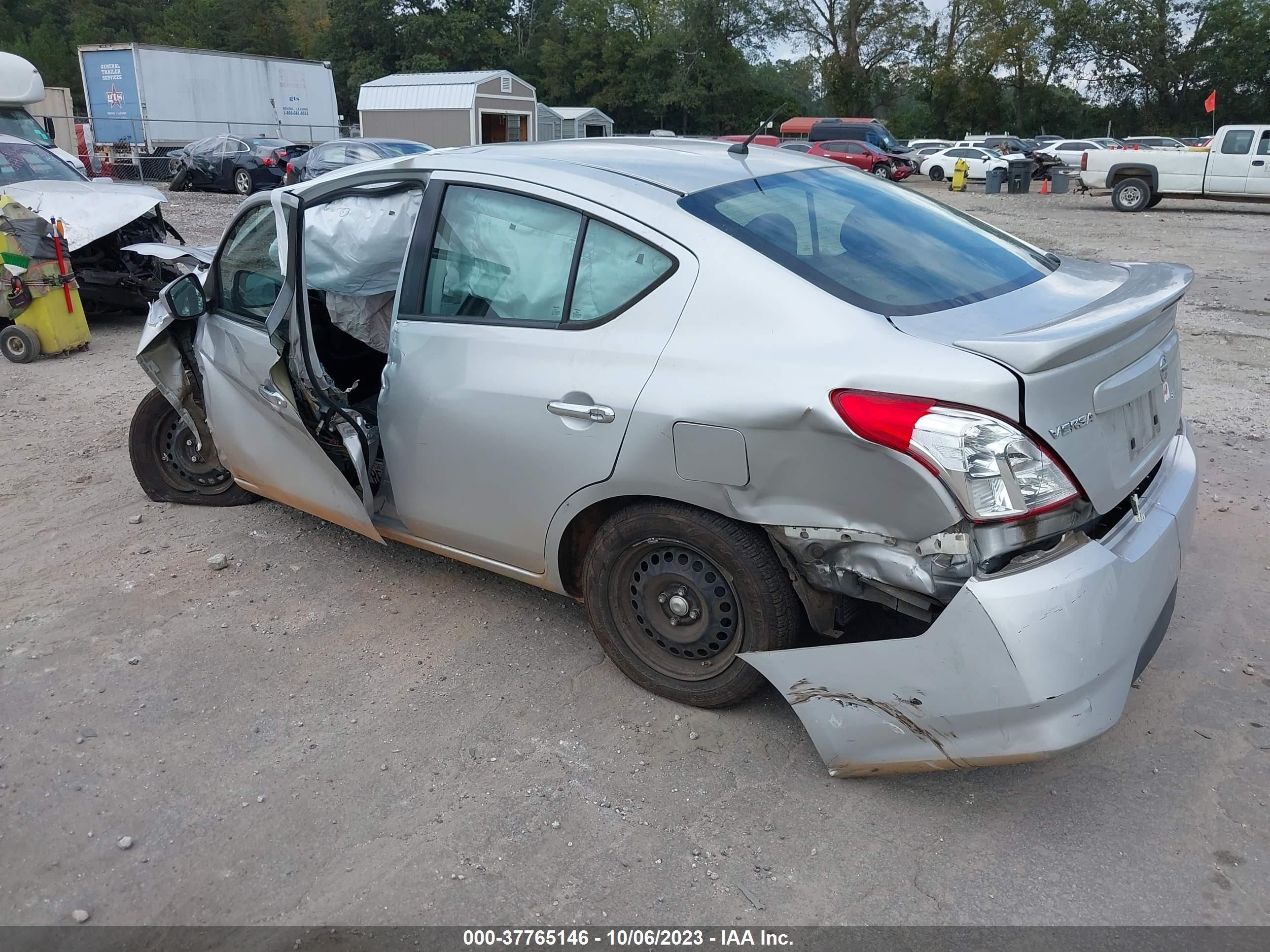 Photo 2 VIN: 3N1CN7AP5GL913808 - NISSAN VERSA 