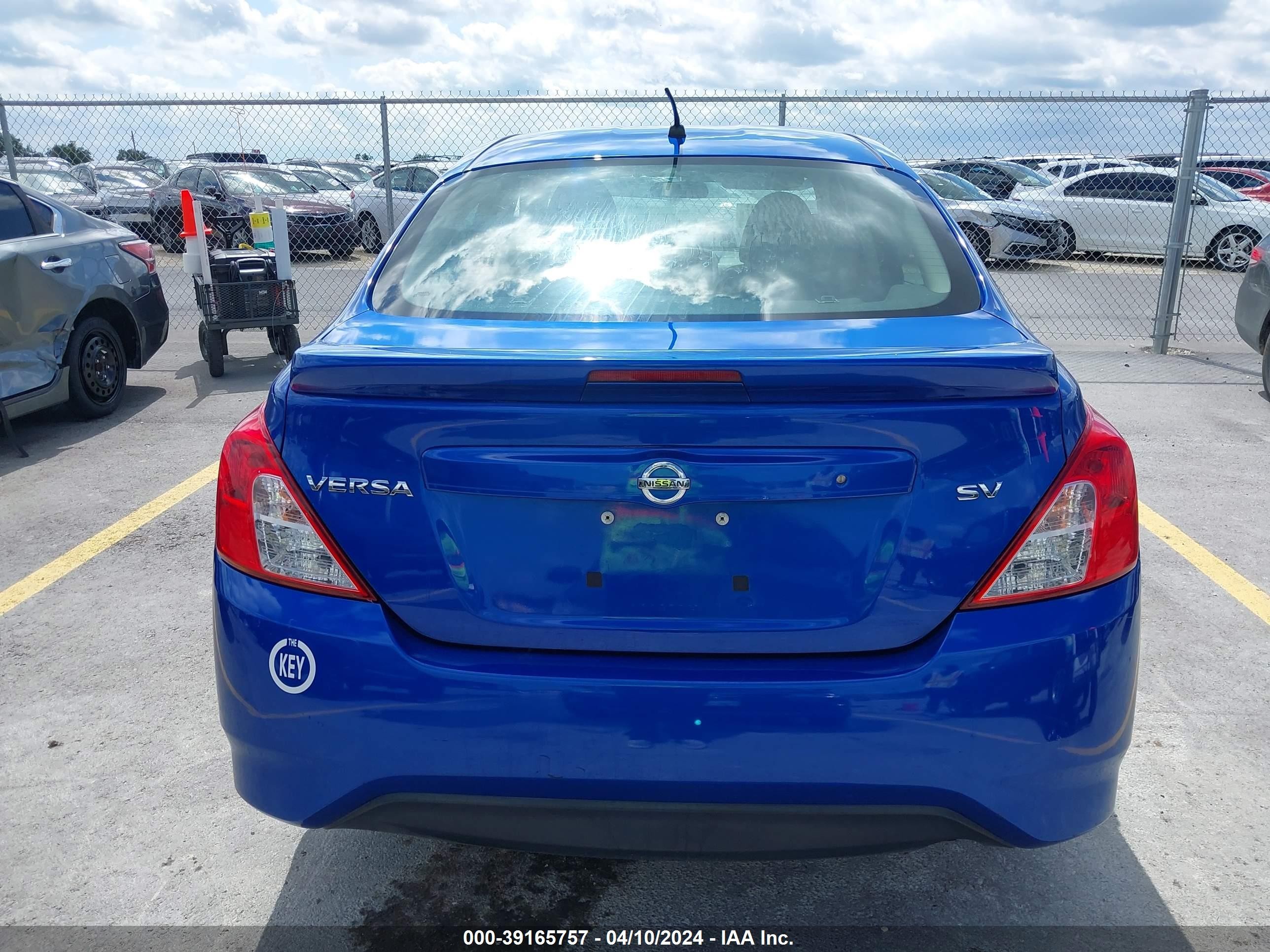 Photo 16 VIN: 3N1CN7AP5HL894307 - NISSAN VERSA 