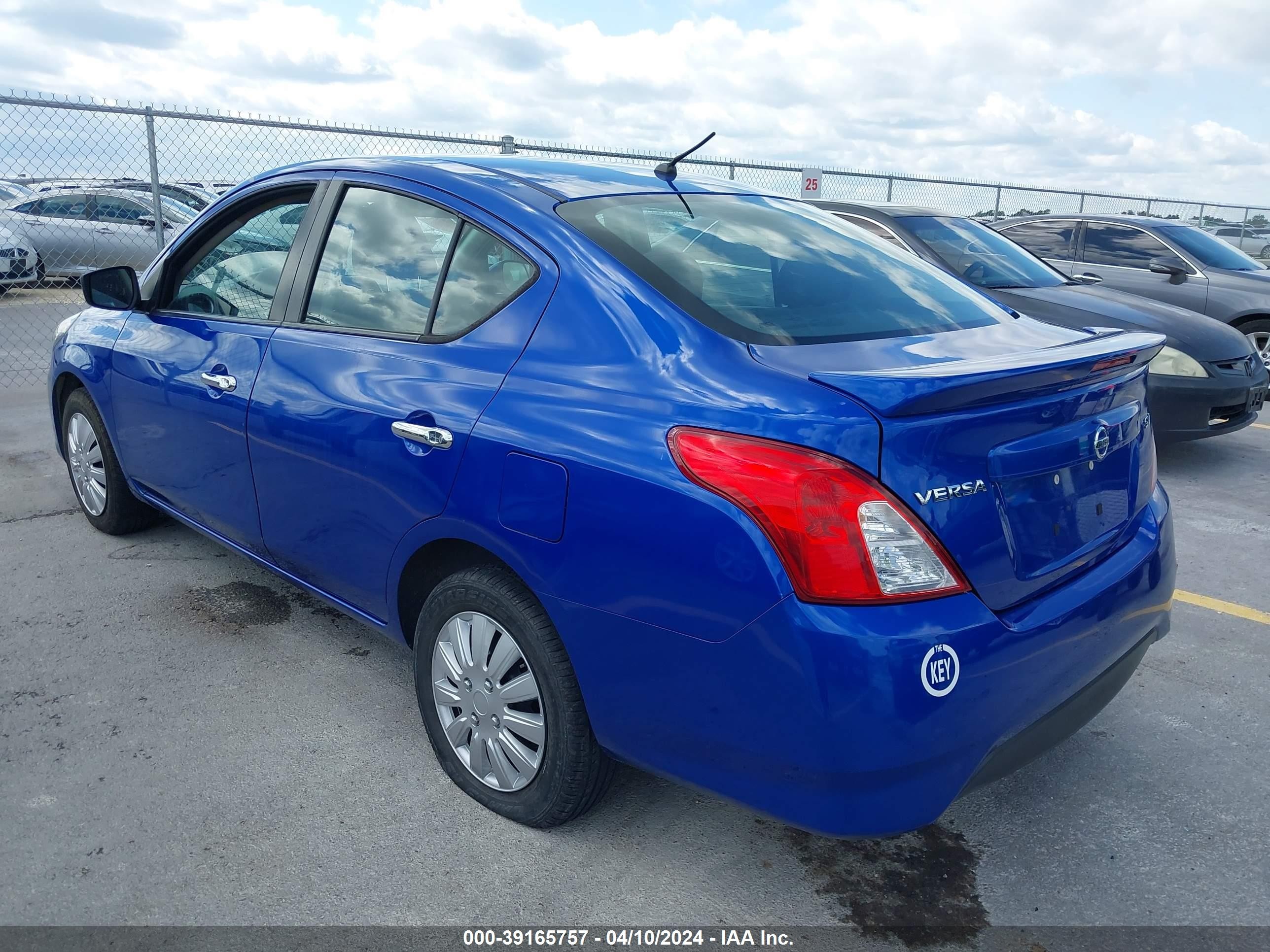 Photo 2 VIN: 3N1CN7AP5HL894307 - NISSAN VERSA 