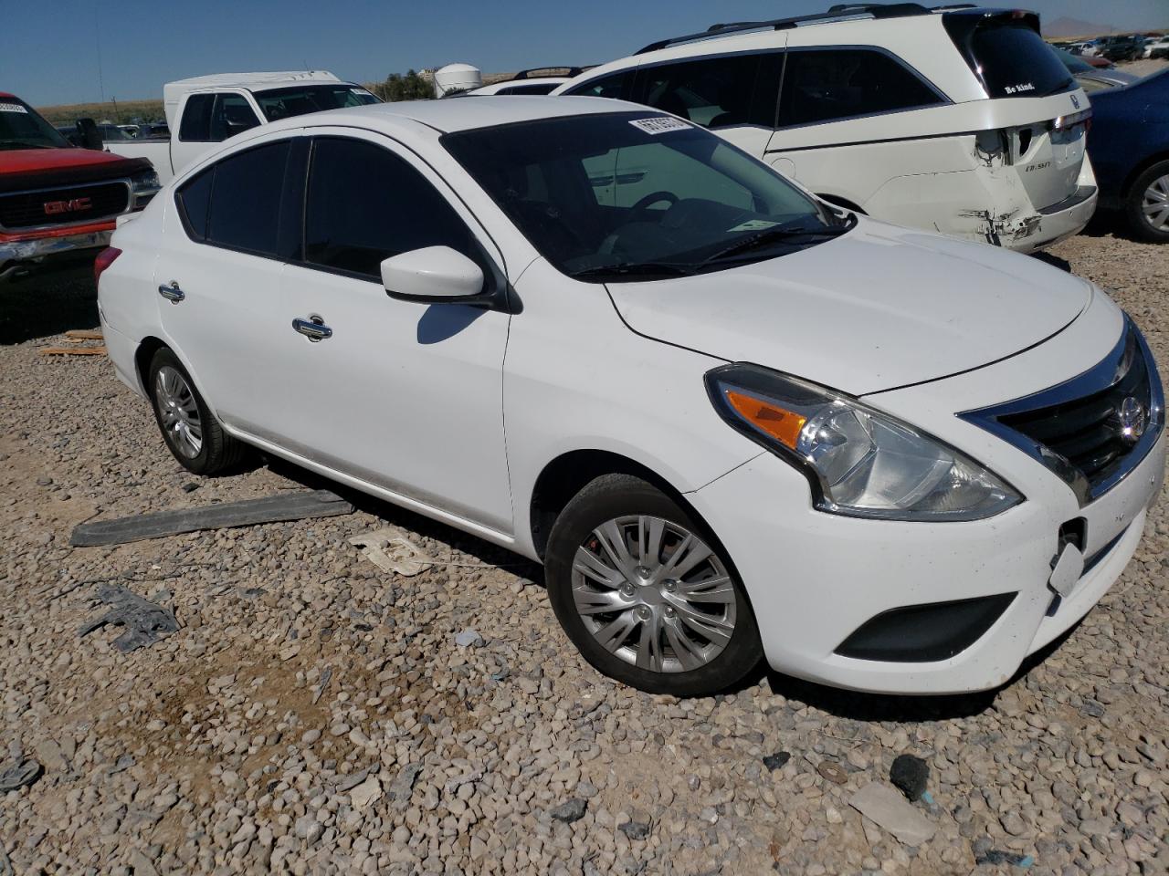 Photo 3 VIN: 3N1CN7AP5JL800240 - NISSAN VERSA 