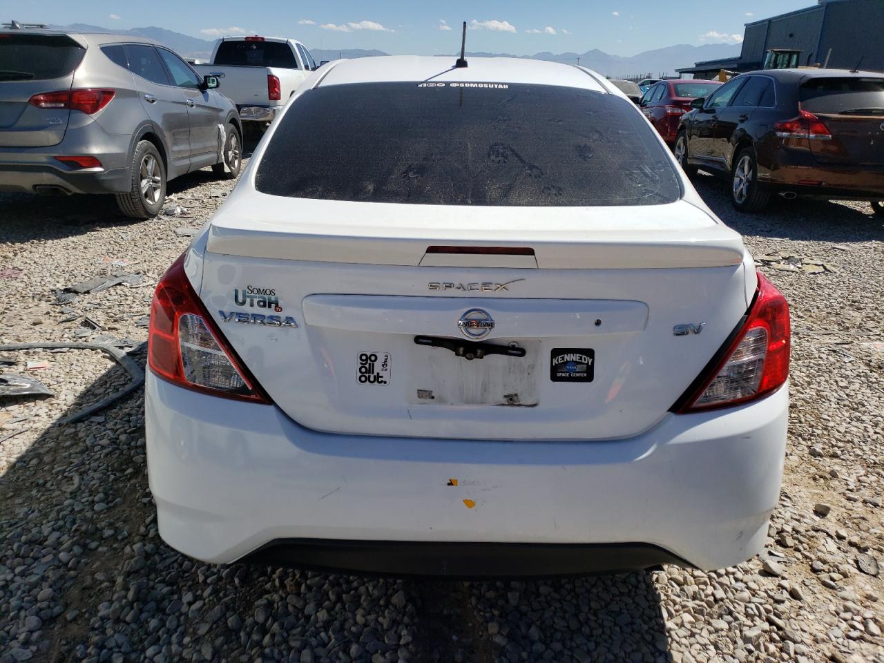 Photo 5 VIN: 3N1CN7AP5JL800240 - NISSAN VERSA 