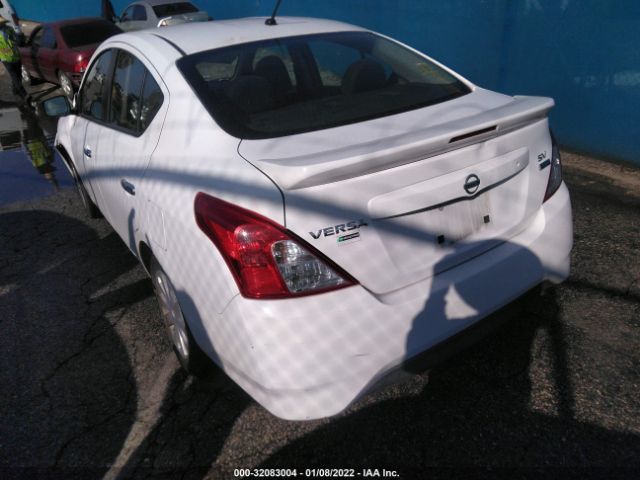 Photo 2 VIN: 3N1CN7AP5JL807513 - NISSAN VERSA SEDAN 