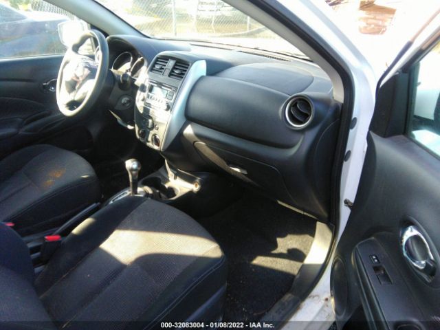 Photo 4 VIN: 3N1CN7AP5JL807513 - NISSAN VERSA SEDAN 