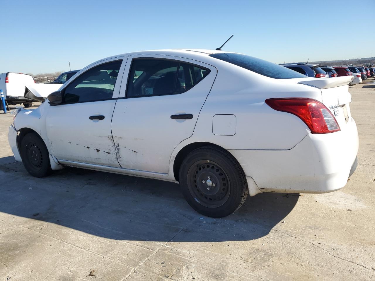 Photo 1 VIN: 3N1CN7AP5JL813523 - NISSAN VERSA 