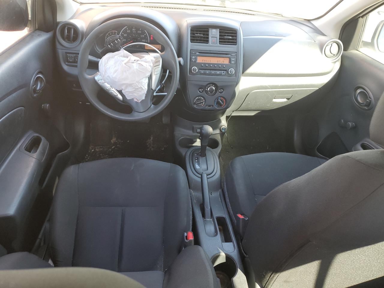 Photo 7 VIN: 3N1CN7AP5JL813523 - NISSAN VERSA 