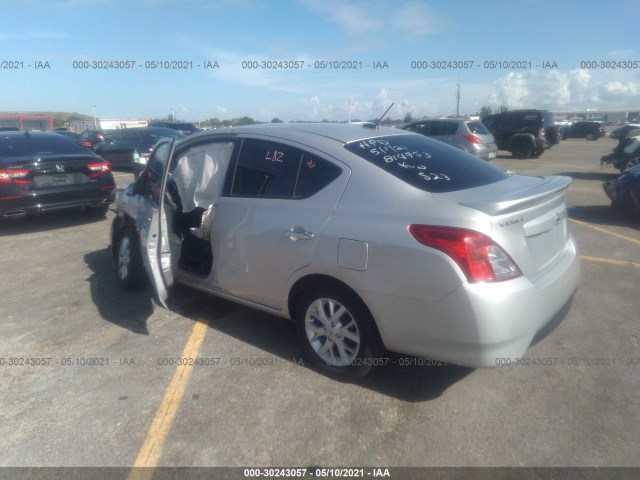 Photo 2 VIN: 3N1CN7AP5JL814753 - NISSAN VERSA SEDAN 