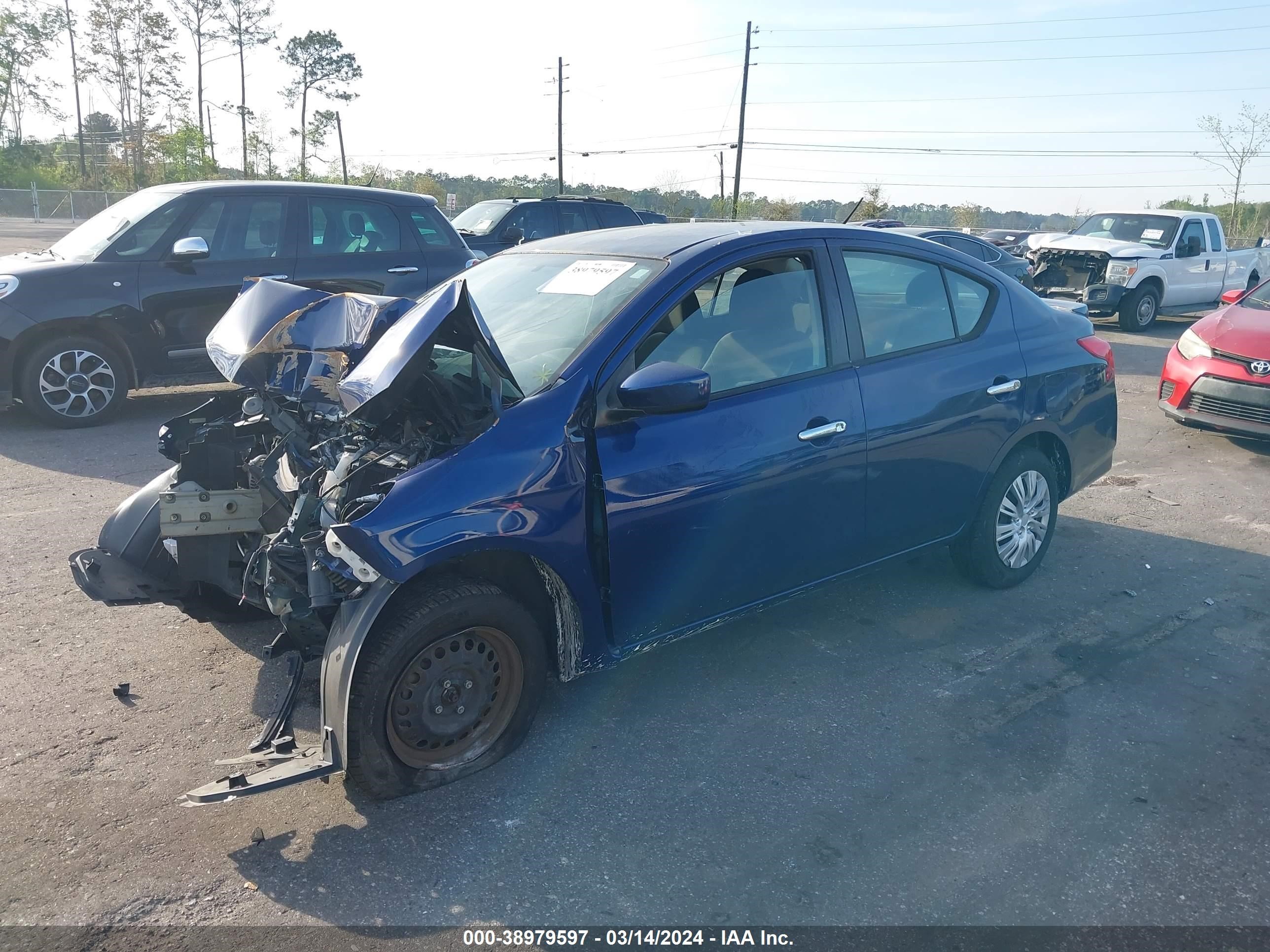 Photo 1 VIN: 3N1CN7AP5JL817118 - NISSAN VERSA 