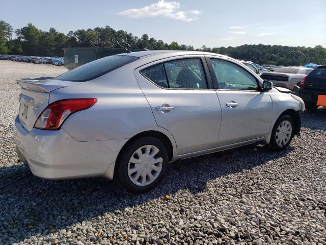 Photo 2 VIN: 3N1CN7AP5JL820620 - NISSAN VERSA SEDA 