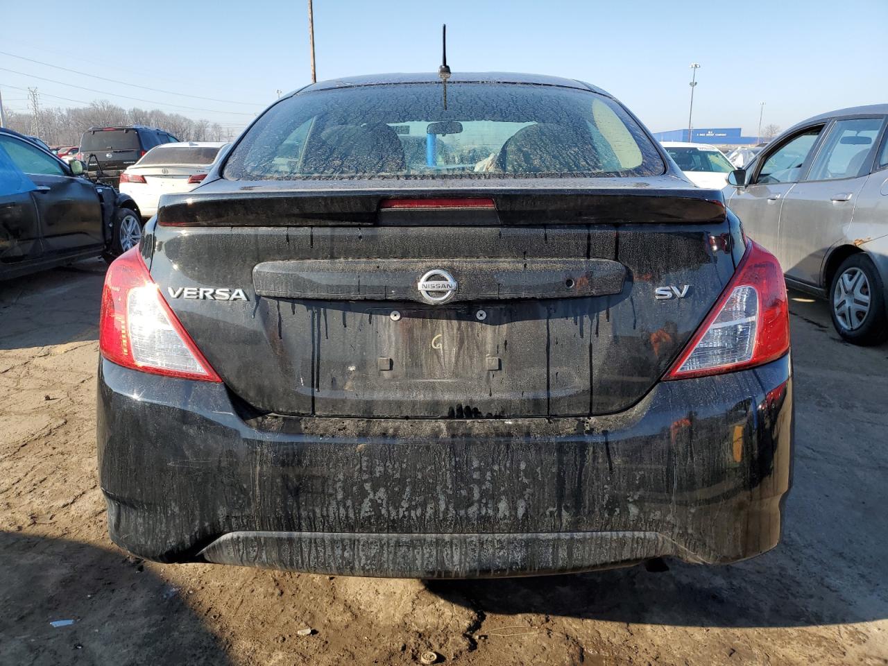 Photo 5 VIN: 3N1CN7AP5JL835005 - NISSAN VERSA 