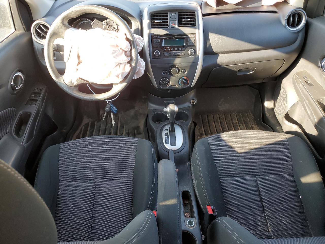 Photo 7 VIN: 3N1CN7AP5JL835005 - NISSAN VERSA 