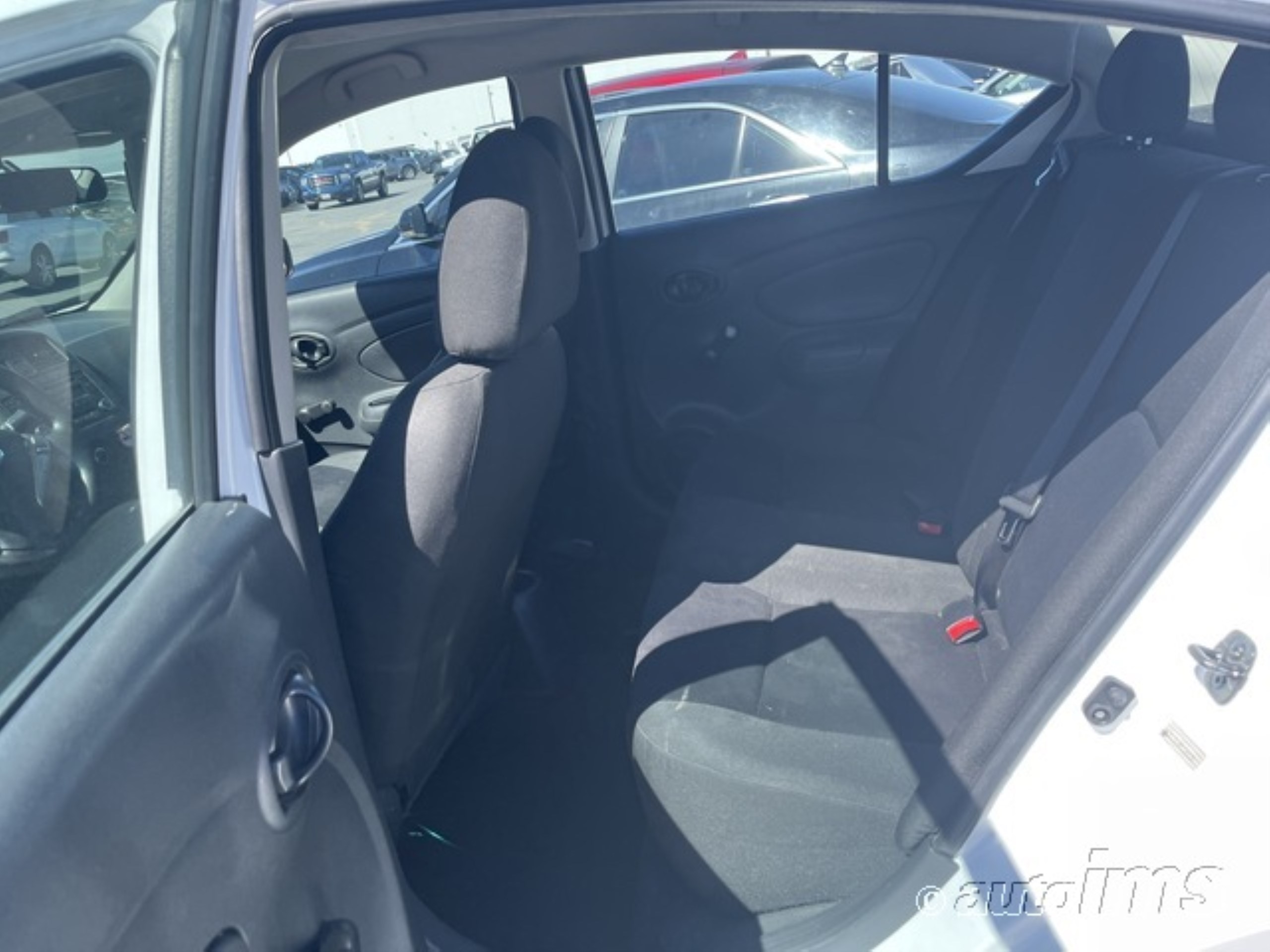 Photo 16 VIN: 3N1CN7AP5JL865038 - NISSAN VERSA 