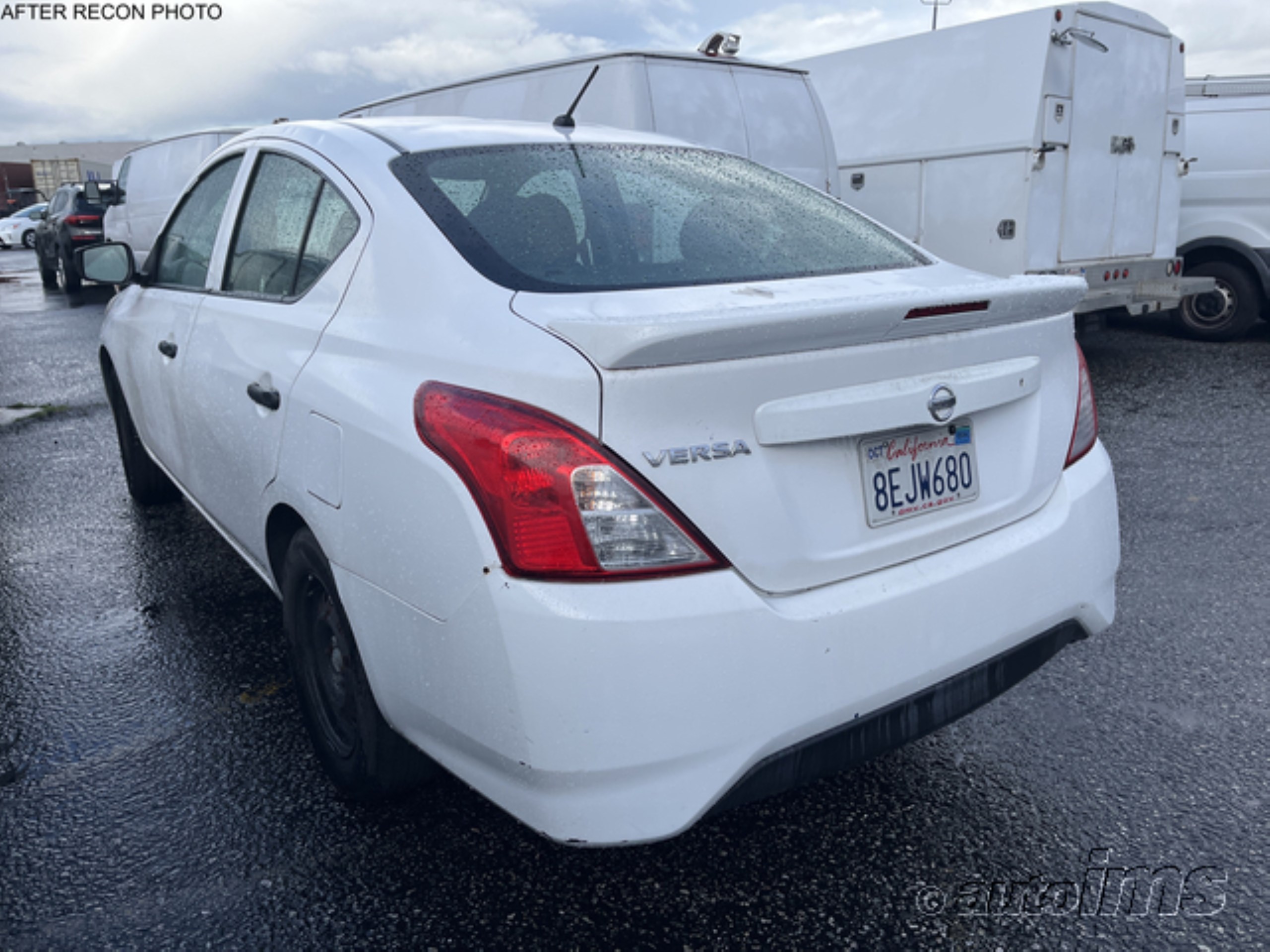 Photo 3 VIN: 3N1CN7AP5JL865038 - NISSAN VERSA 