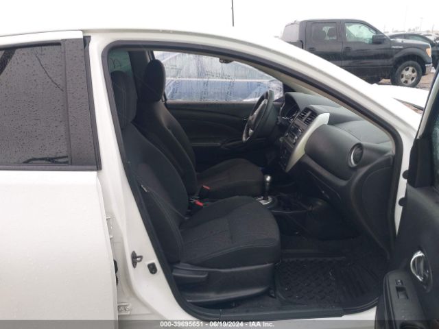 Photo 4 VIN: 3N1CN7AP5JL870904 - NISSAN VERSA 