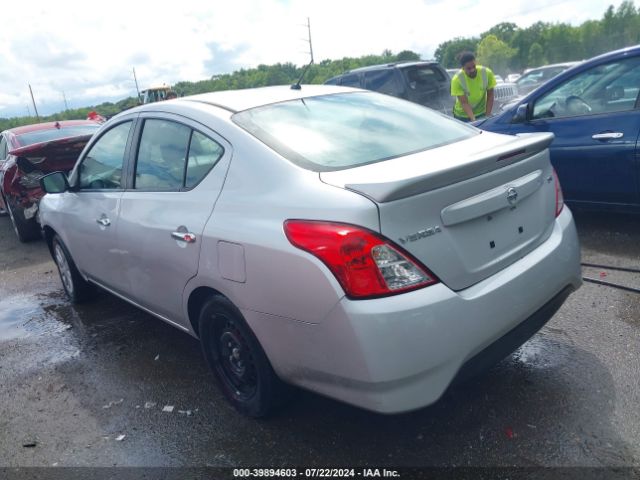 Photo 2 VIN: 3N1CN7AP5JL876508 - NISSAN VERSA 