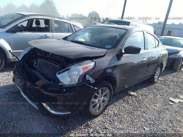 Photo 1 VIN: 3N1CN7AP5JL878128 - NISSAN VERSA SEDAN 