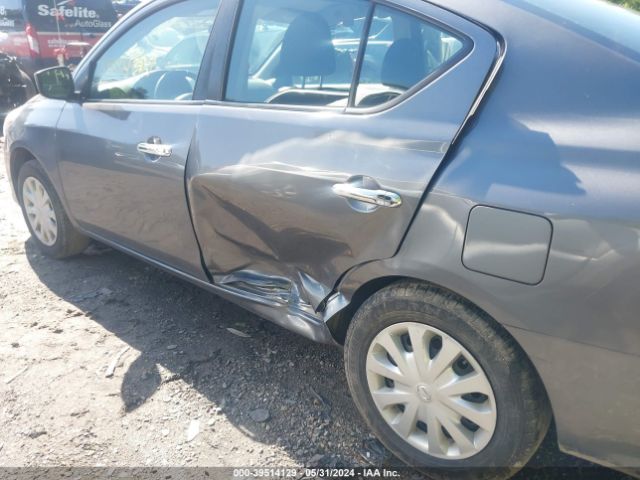 Photo 5 VIN: 3N1CN7AP5JL880154 - NISSAN VERSA 