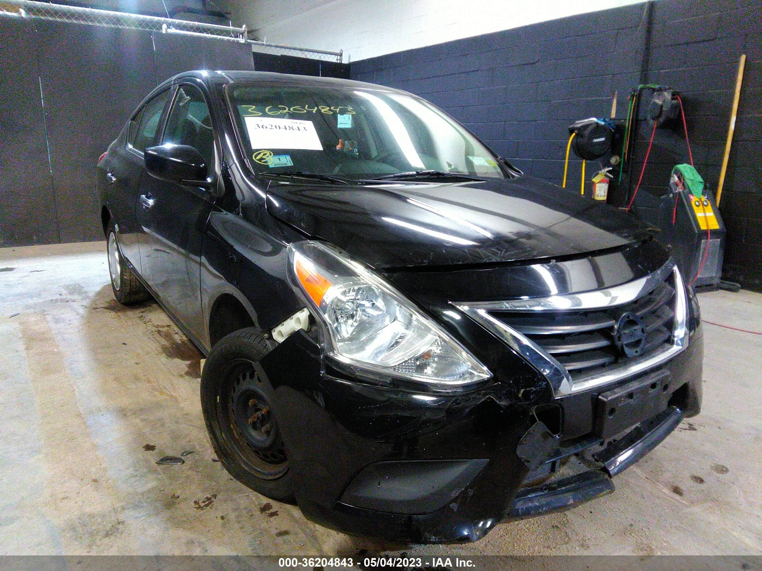 Photo 0 VIN: 3N1CN7AP5JL880865 - NISSAN VERSA 